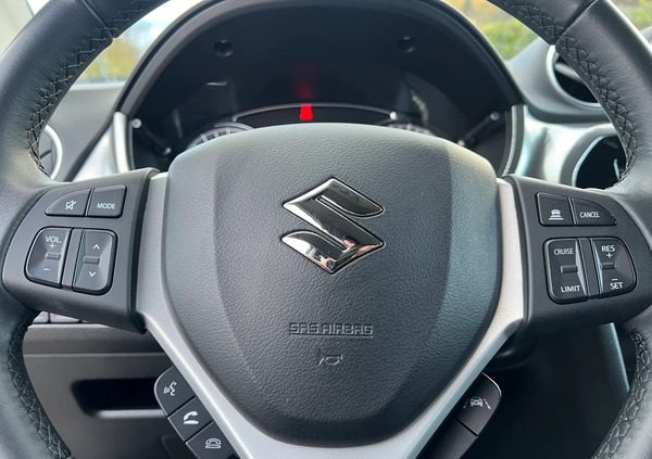 Suzuki Vitara cena 93900 przebieg: 19000, rok produkcji 2022 z Nisko małe 232